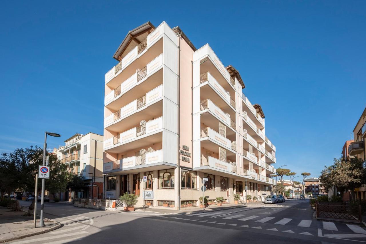 Lola Piccolo Hotel E Appartamenti Marina di Grosseto Bagian luar foto