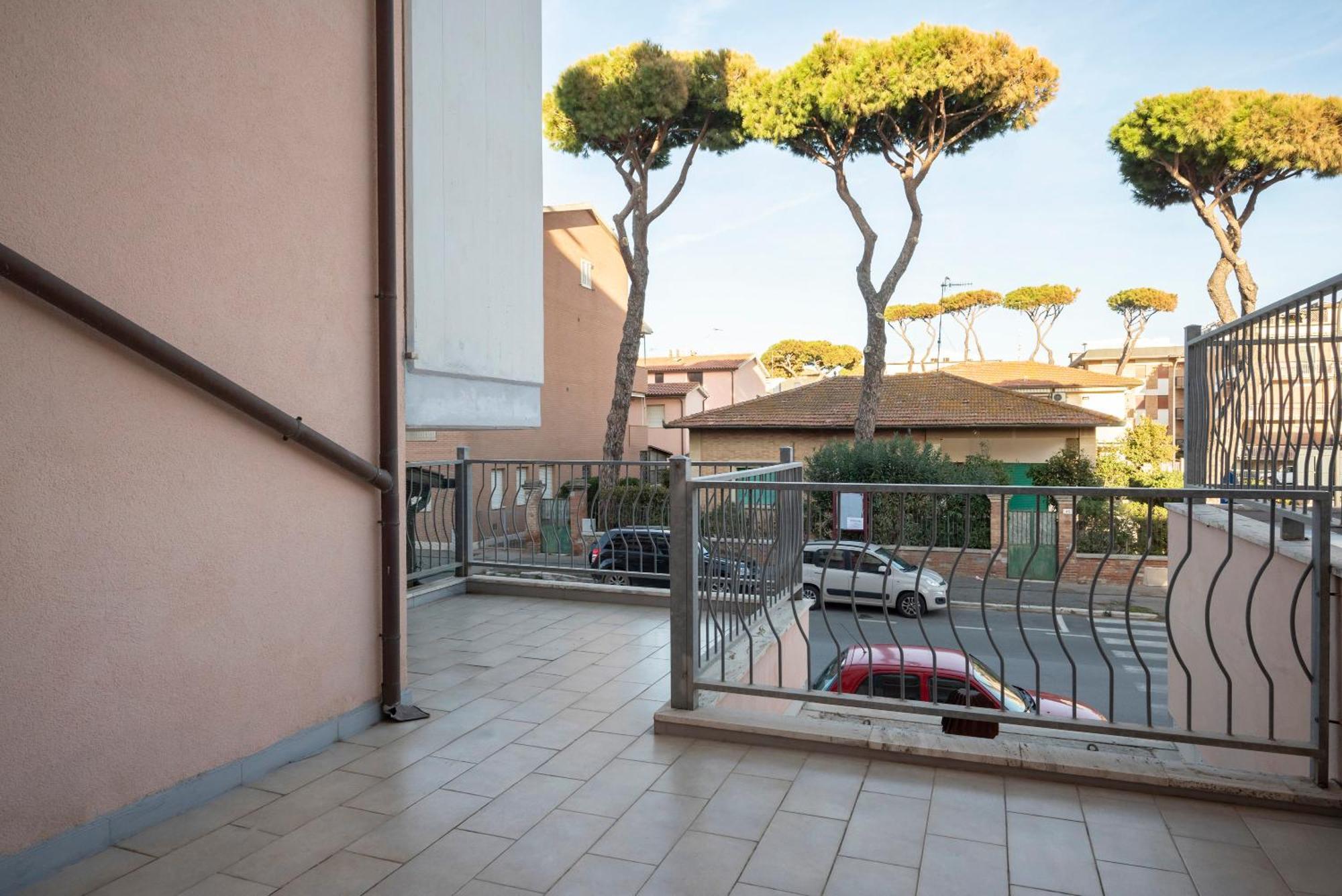 Lola Piccolo Hotel E Appartamenti Marina di Grosseto Bagian luar foto
